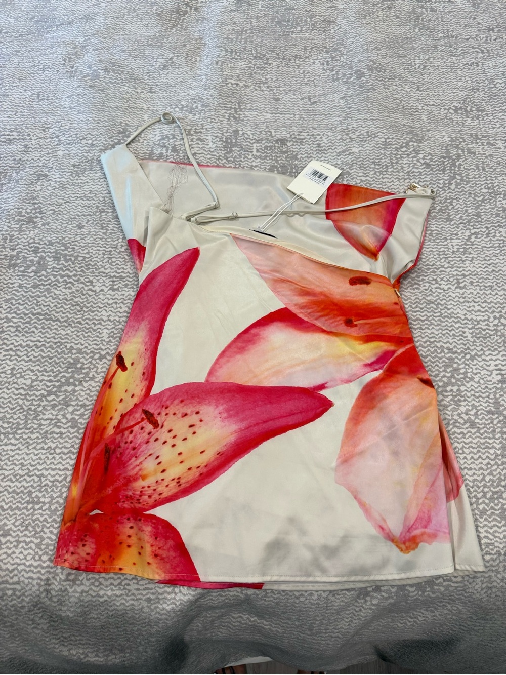 NWT aiva Women's Halter Floral Mini Dress - White & Pink/Red - Picture 3 of 4